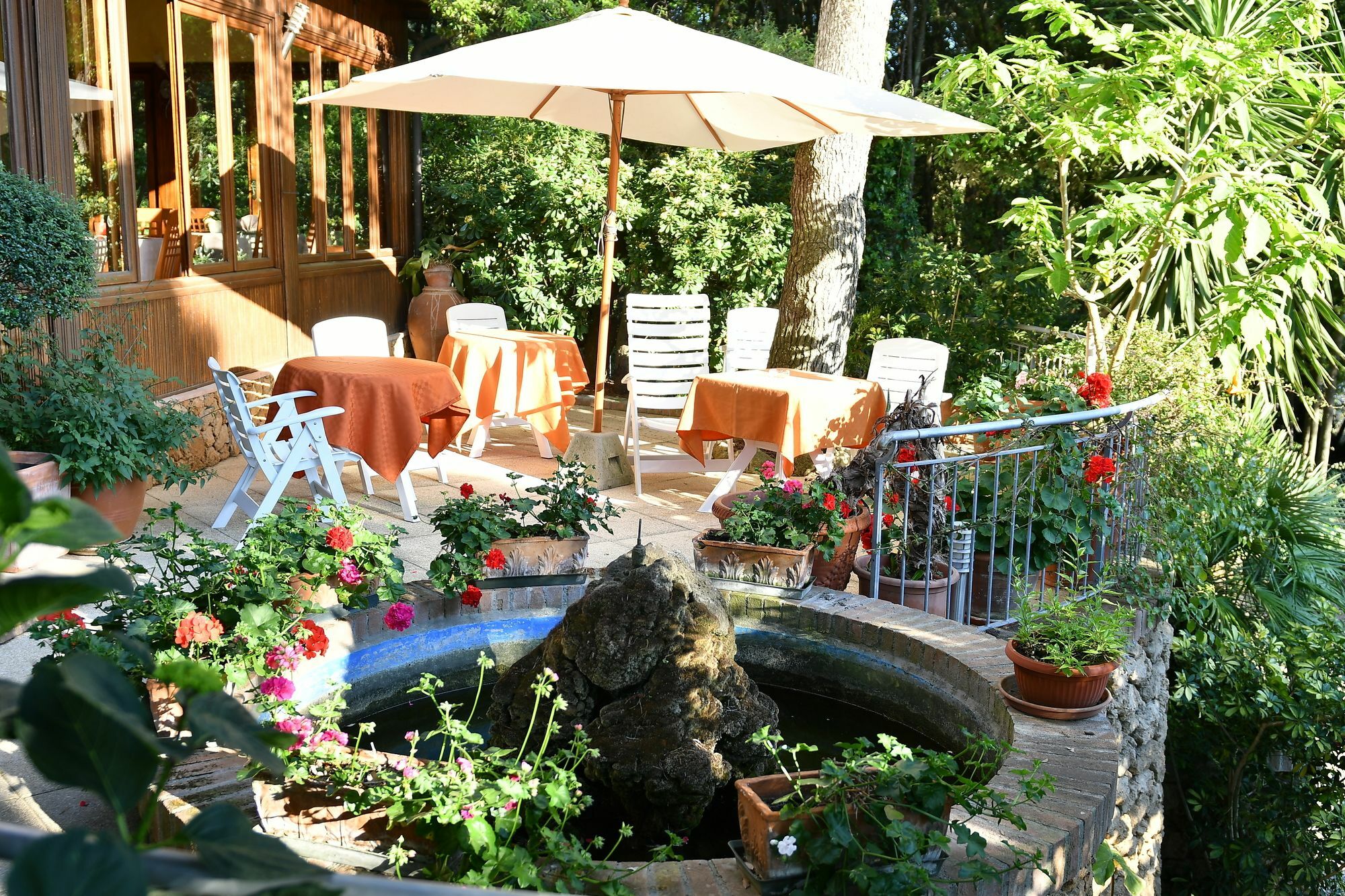 Hotel La Rosa Del Tirreno 利沃诺 外观 照片